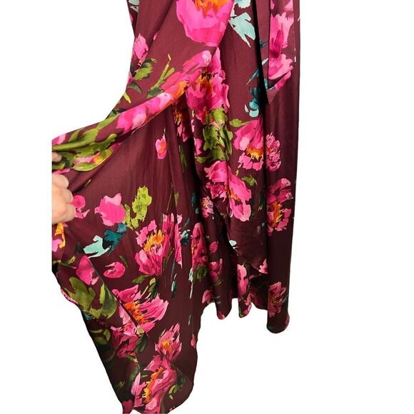 Xhilaration Women's Spaghetti Strap satin feel Wrap Dress Maroon Floral sz S - Picture 5 of 6